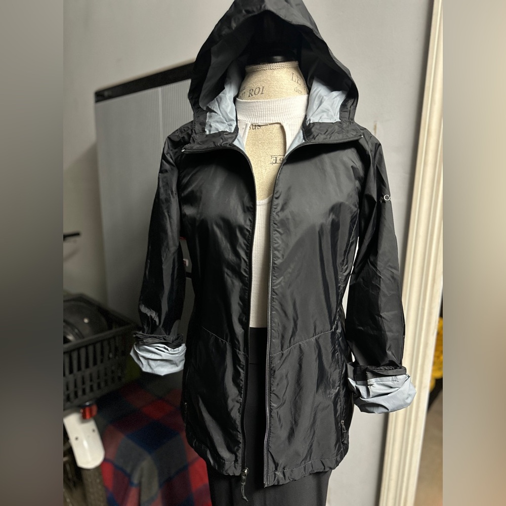 Columbia Black Windbreaker Jacket 3/4 Length